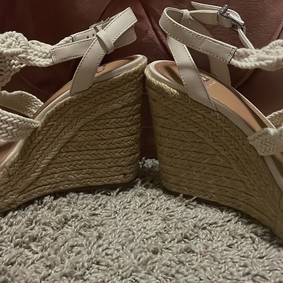 Gianni Bini Macrame Wedges Off White 8.5 - Picture 4 of 8